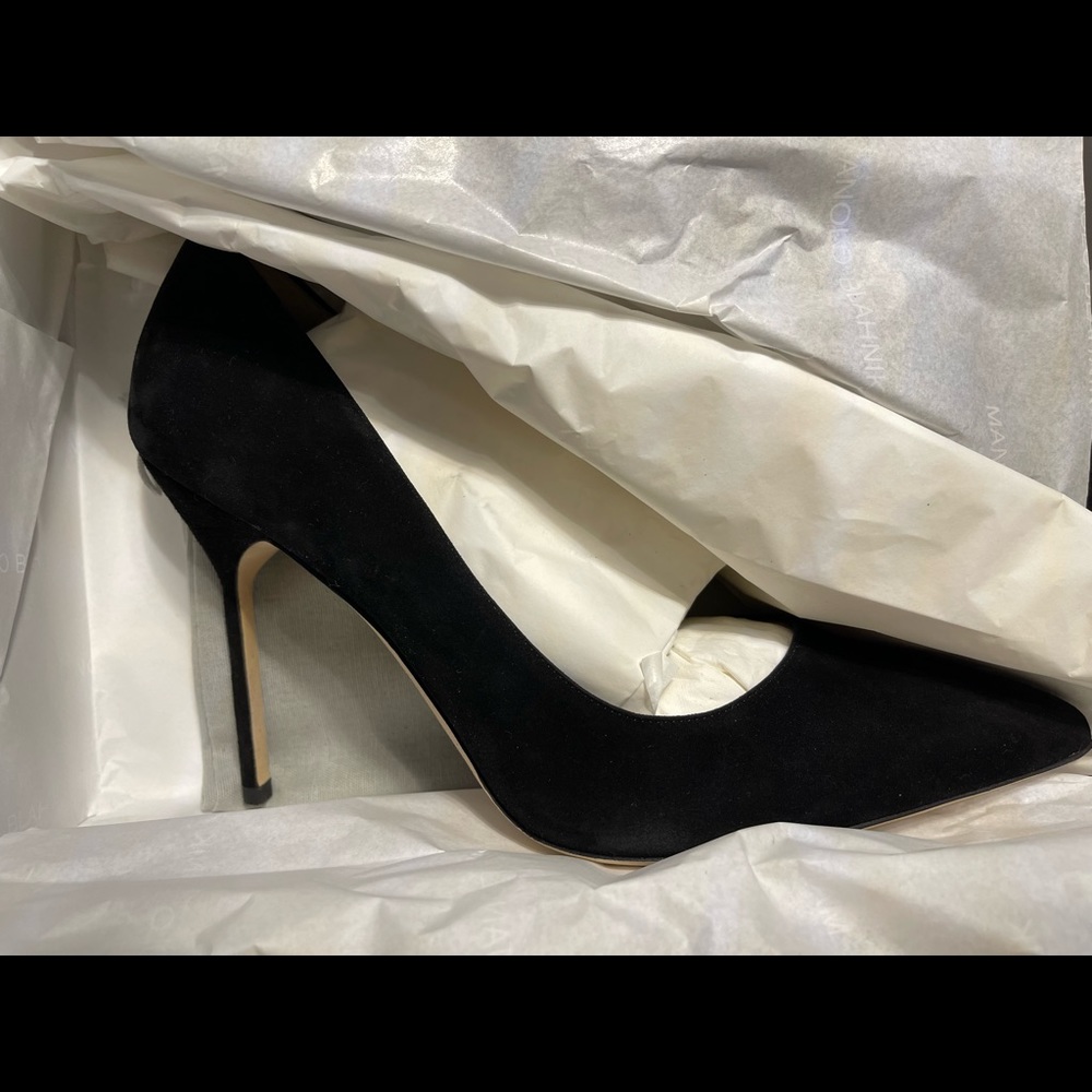 Brand new pair of Manolos. They’re too small and I waited too long to return